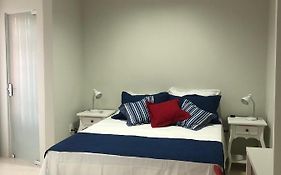 Fish Inn Hotel